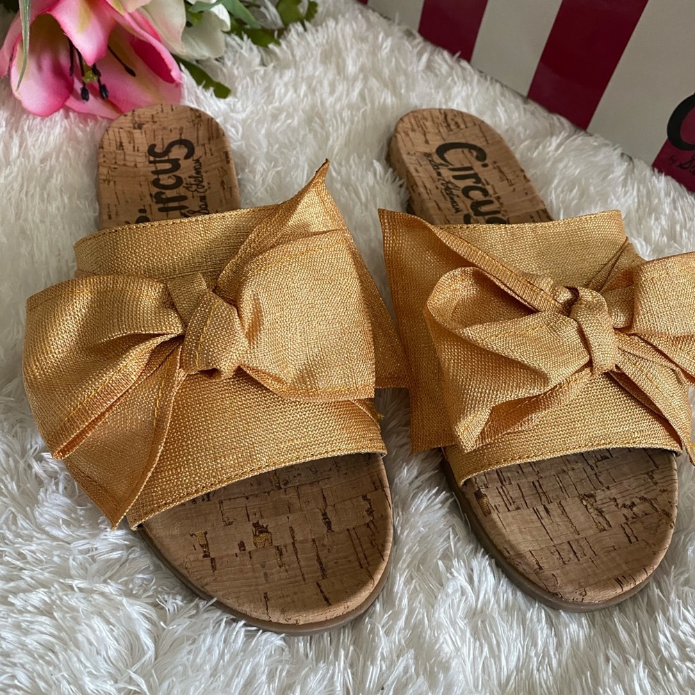 Circus Sam Edelman Yellow Bow Sandals - Picture 2 of 10